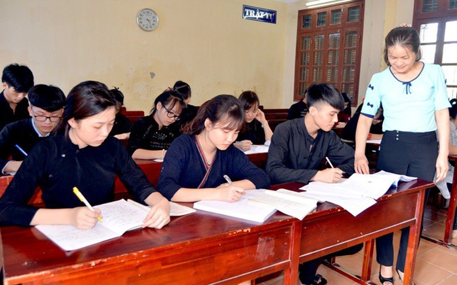 1.031 cá nhân được phong tặng danh hiệu Nhà giáo Ưu tú 1.031 cá nhân được phong tặng danh hiệu Nhà giáo Ưu tú