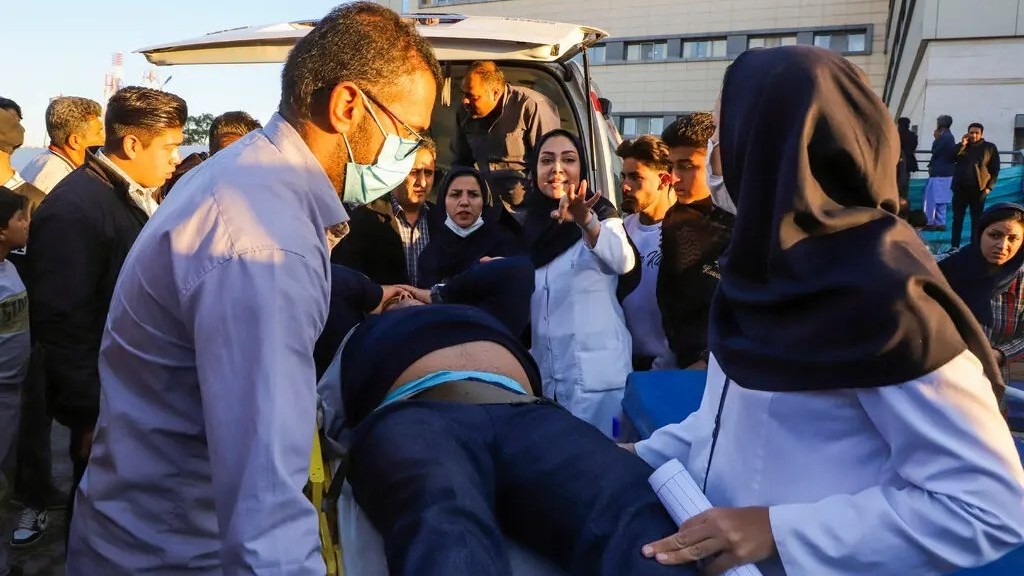 my va phap lo ngai xung dot trung dong lan rong