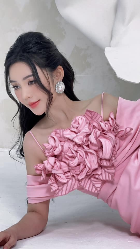 Gu thời trang đời thường của diễn viên Quỳnh Kool