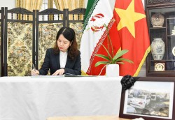 Lãnh đạo Bộ Ngoại giao chia buồn về thiệt hại trong vụ đánh bom xảy ra tại Iran