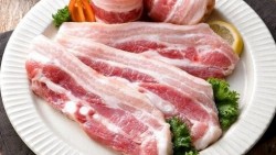 Giá heo hơi hôm nay 29/1: Miền Bắc bất ngờ quay đầu sau thời gian tăng 'phi mã'; vùng giá dao động từ 75.000 - 81.000 đồng/kg