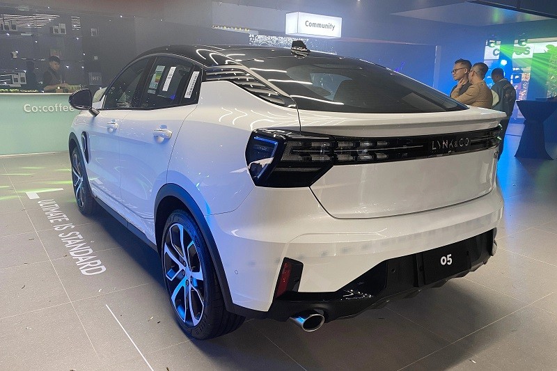 Cận cảnh xe Trung Quốc Lynk & Co 05 ra mắt tại Việt Nam Cận cảnh xe Trung Quốc Lynk & Co 05 ra mắt tại Việt Nam