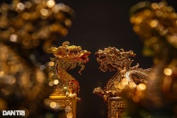 Ấn 'Hoàng đế chi bảo' phiên bản gốm vẽ vàng ở Bát Tràng