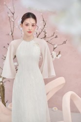 Nhan sắc thăng hạng của Hoa hậu Trần Tiểu Vy