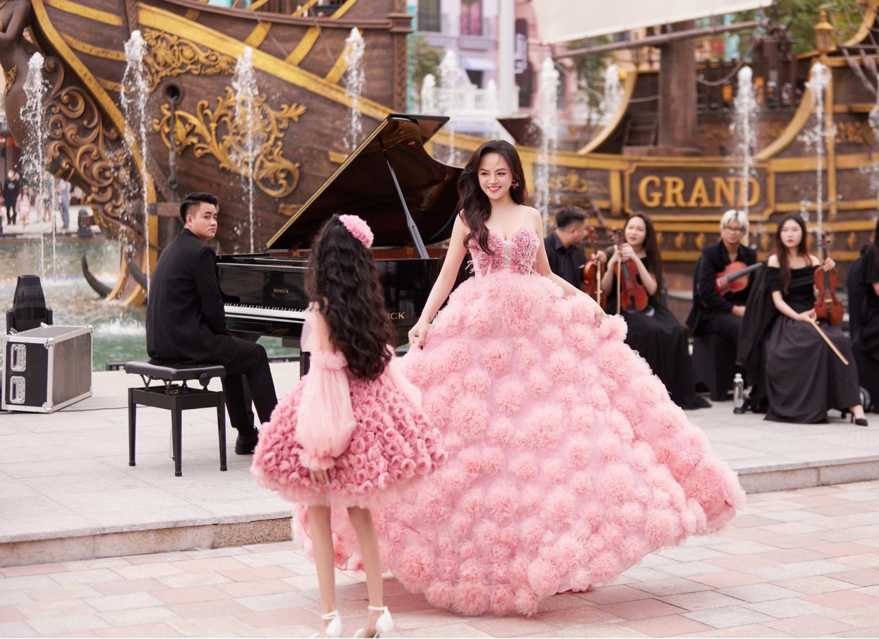 Diễn viên Thu Quỳnh đẹp tựa nàng thơ