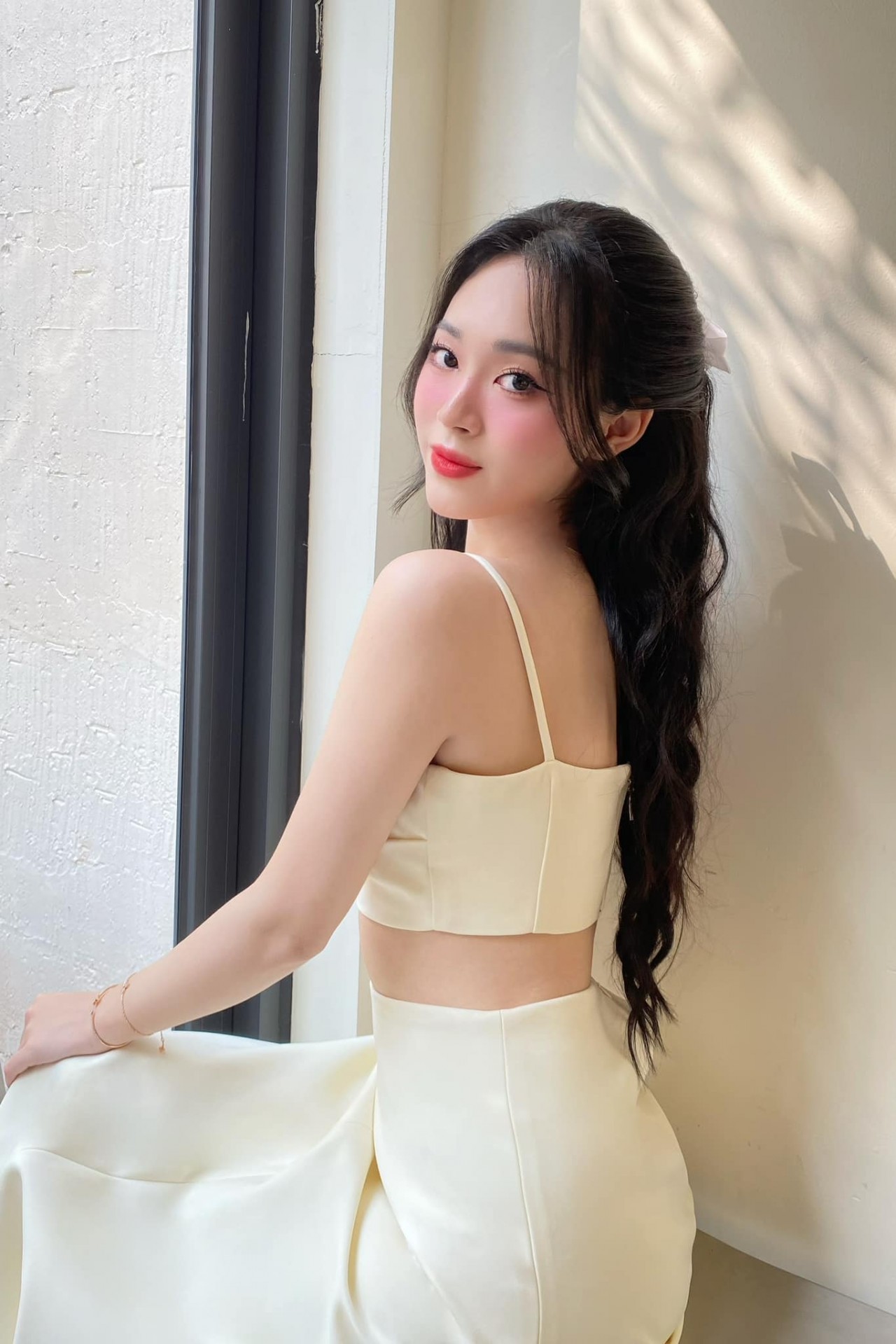 Á hậu Trịnh Thùy Linh