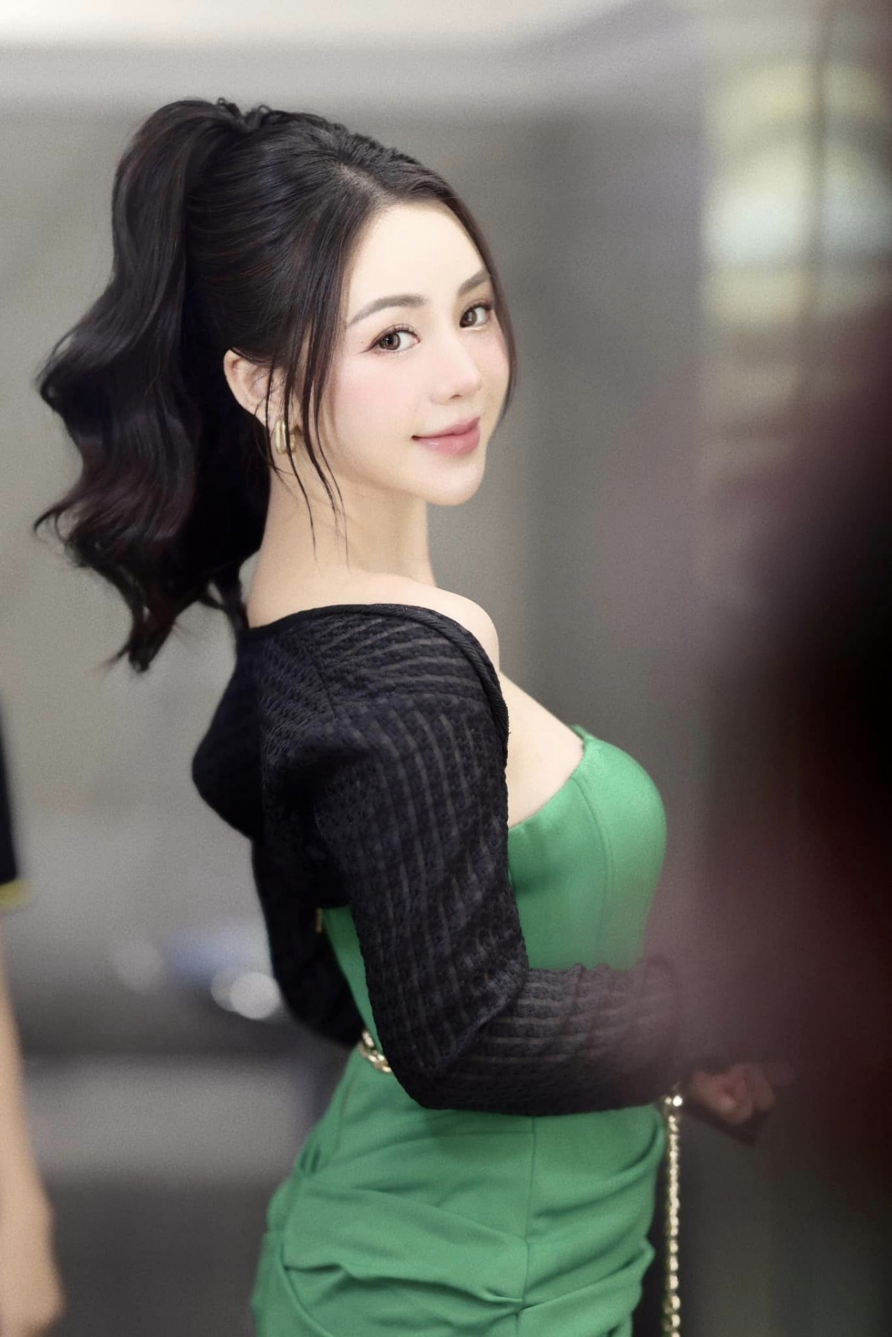 'Cô giáo Nguyệt' 'Chúng ta của 8 năm sau" - Quỳnh Kool