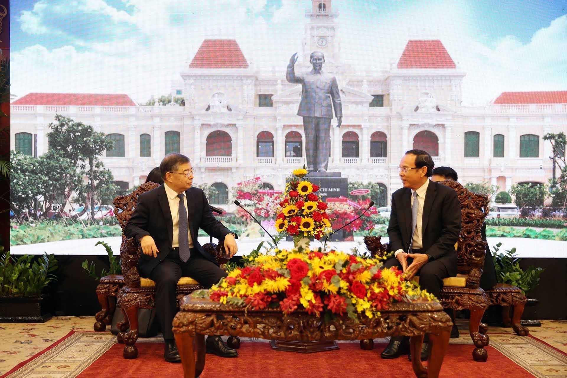 Hội thảo Lý luận lần thứ 18 giữa Đảng Cộng sản Việt Nam và Đảng Cộng sản Trung Quốc Hội thảo Lý luận lần thứ 18 giữa Đảng Cộng sản Việt Nam và Đảng Cộng sản Trung Quốc