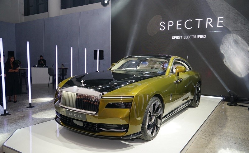 Cận cảnh xe điện Rolls-Royce Spectre vừa ra mắt tại Việt Nam, giá gần 18 tỷ đồng