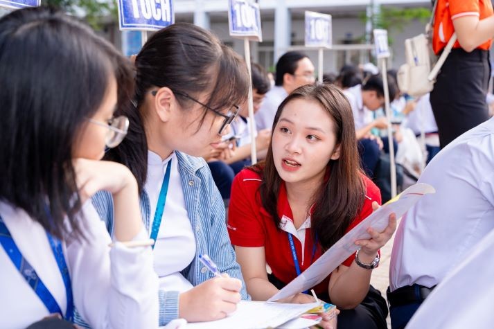 Thưởng tết giảng viên Thưởng tết giảng viên