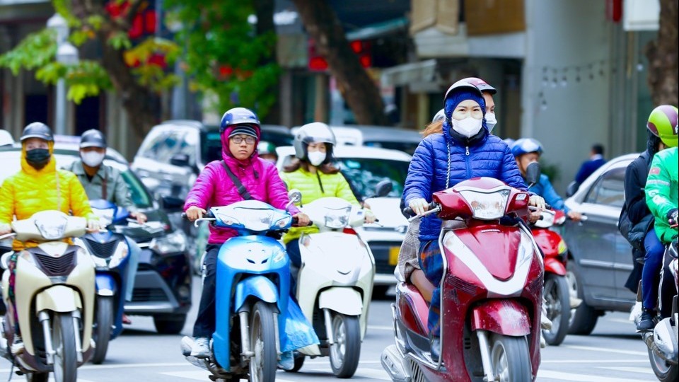 du bao thoi tiet dem 13 ngay 141 ha noi co mua nho troi ret nam bo dem mua ngay nang