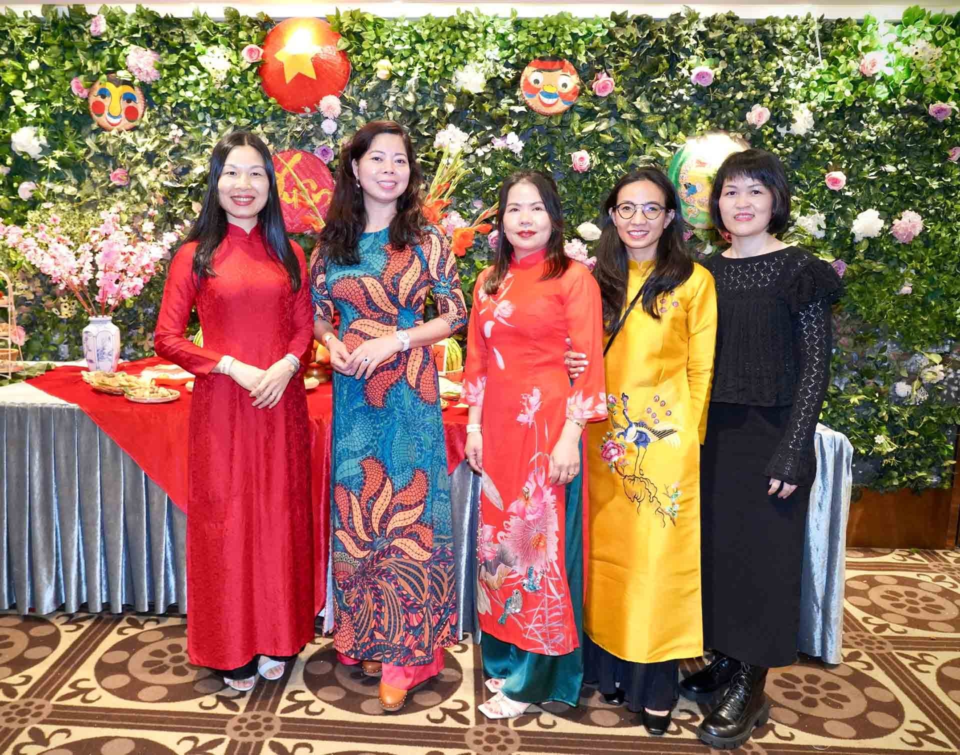 Mang sắc Tết Quê hương tới cộng đồng người Việt tại Hong Kong và Ma Cao