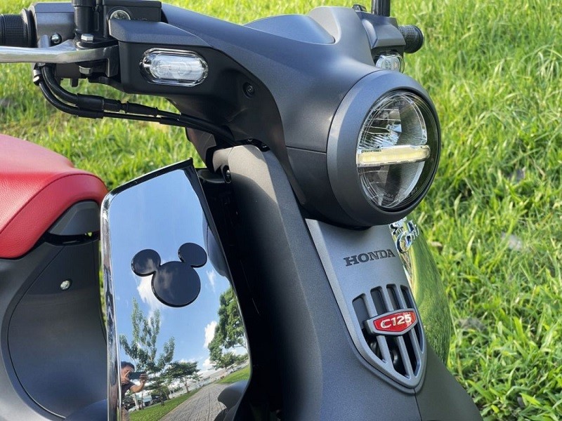 Cận cảnh Honda Super Cub C125 Disney Limited Edition vừa về Việt Nam