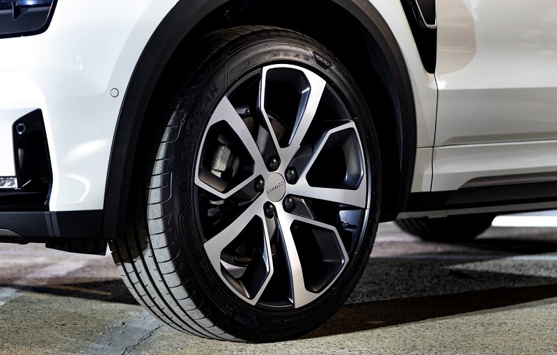 Cận cảnh xe Trung Quốc Lynk & Co 01 ra mắt tại Việt Nam, giá 999 triệu đồng