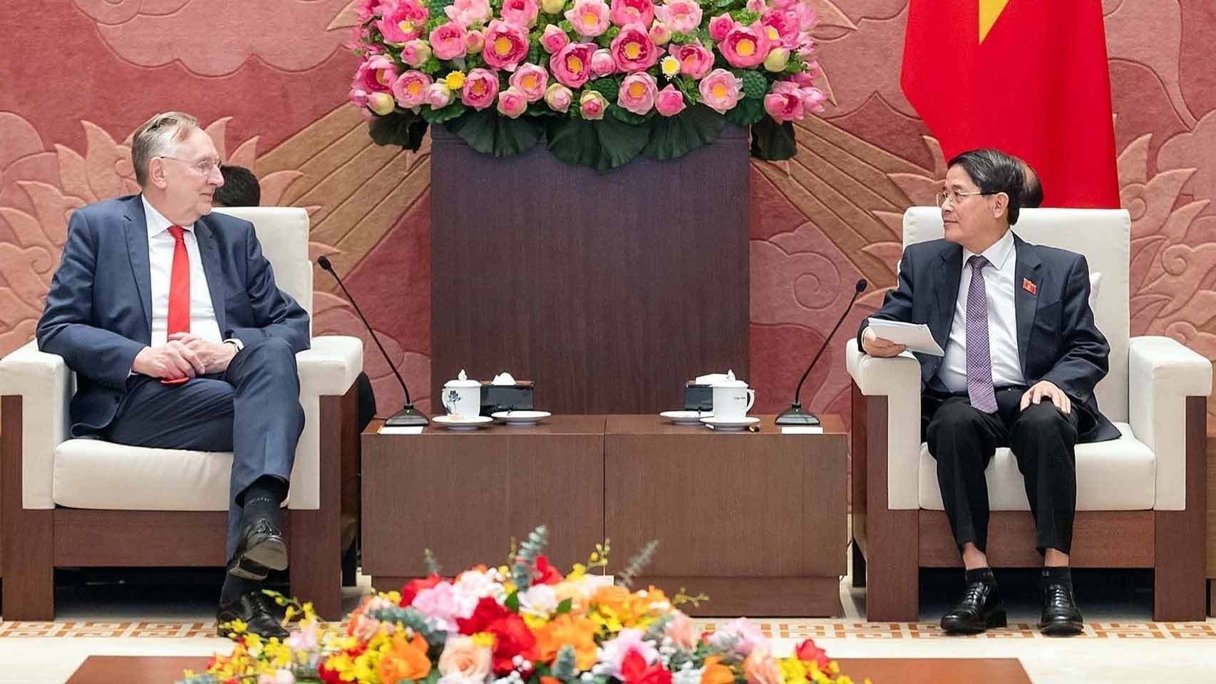 tang cuong quan he giua viet nam voi eu va cac nuoc thanh vien tren nhieu linh vuc