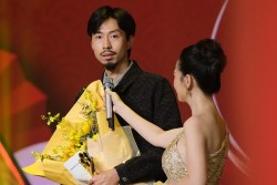 Rapper Đen Vâu được vinh danh hai lần tại lễ trao giải Mai Vàng 2023