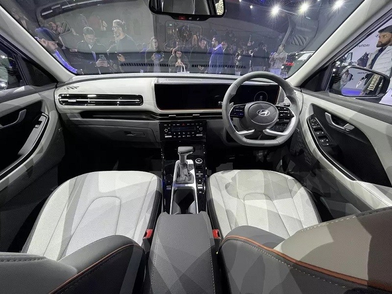 Cận cảnh Hyundai Creta 2024 vừa ra mắt tại Ấn Độ, giá từ 324 triệu đồng