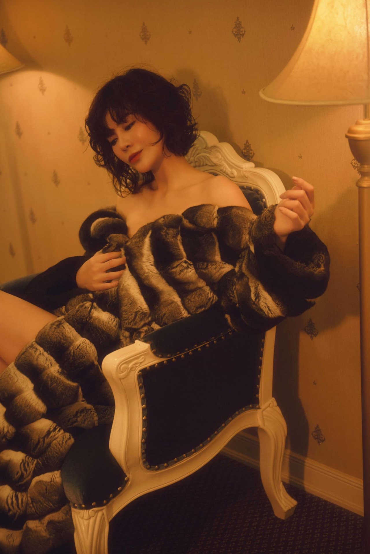 Diễn viên Thanh Hương gợi cảm hết nấc