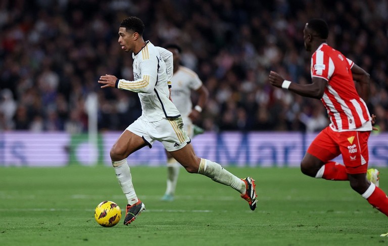 Không ai nghĩ trước đội bóng cuối bảng Almeria, Los Blancos lại gặp quá nhiều khó khăn. 