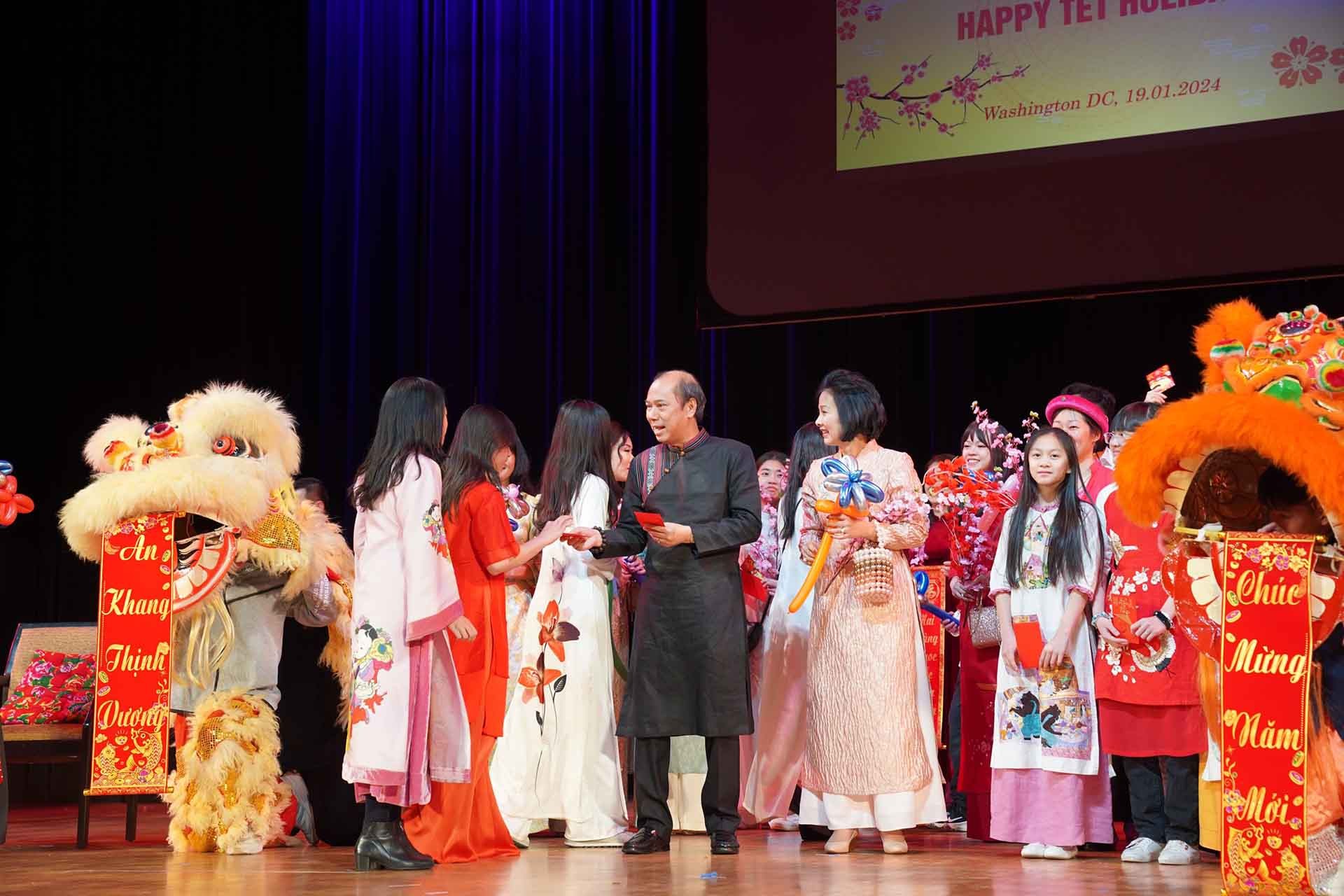 Đại sứ quán Việt Nam tại Hoa Kỳ tổ chức chương trình Xuân Quê hương đón Tết Giáp Thìn