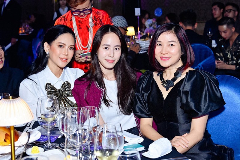 Doanh nhân Lê Hồng Thuỷ Tiên cuốn hút trong mọi khoảnh khắc tại Đẹp Awards 2023