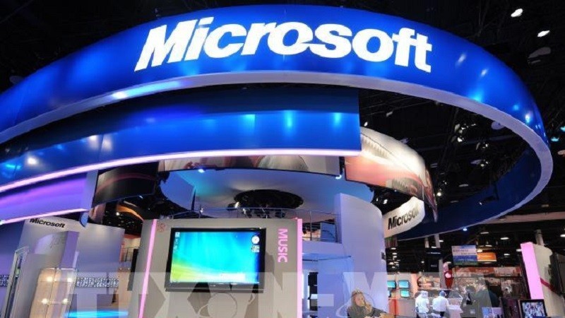 microsoft quay tro lai thi truong phu kien va thiet bi ngoai vi danh cho pc