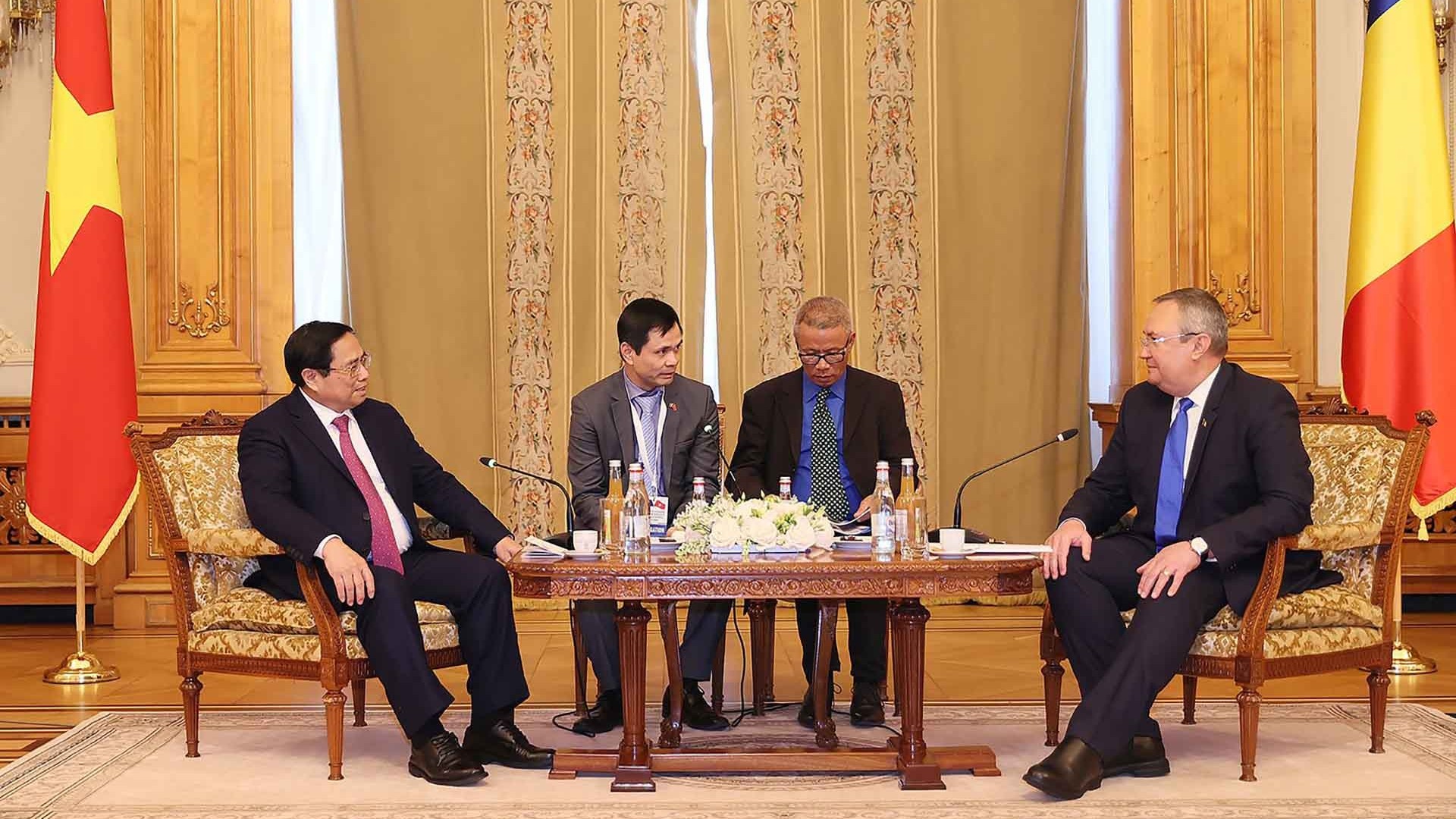 that chat hon nua tinh huu nghi giua hai dan toc viet namromania