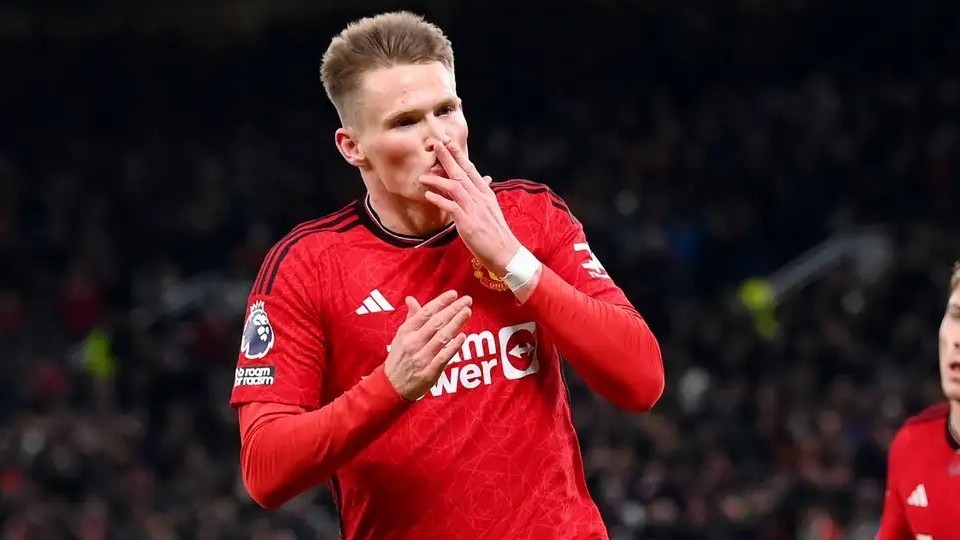 McTominay ủng hộ HLV Erik ten Hag về những nguyên tắc nghiêm khắc tại MU
