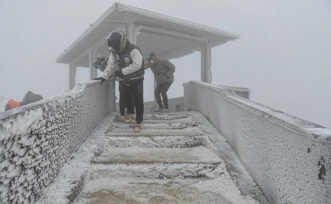 Một số hình ảnh băng giá