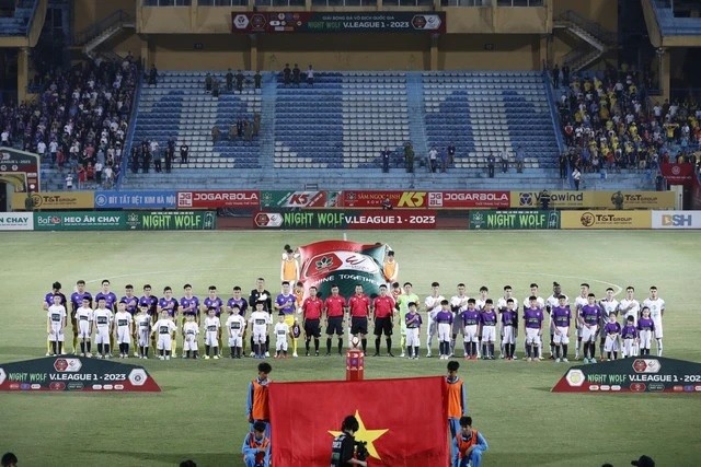 V-League: Một trong 3 đội CLB Công an Hà Nội, Hà Nội FC, CLB Viettel sẽ phải rời sân Hàng Đẫy V-League: Một trong 3 đội CLB Công an Hà Nội, Hà Nội FC, CLB Viettel sẽ phải rời sân Hàng Đẫy