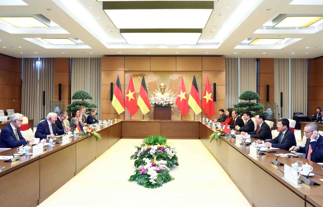 Đức coi trọng việc phát triển quan hệ hợp tác giữa hai nước, hai Quốc hội Đức coi trọng việc phát triển quan hệ hợp tác giữa hai nước, hai Quốc hội