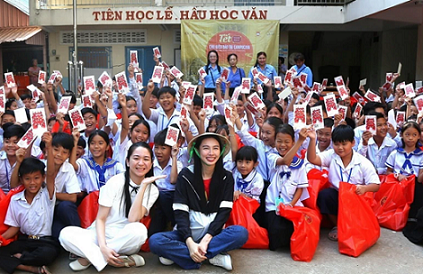 Mang lại Tết hạnh phúc cho kiều bào tại Campuchia Ấm áp chương trình 'Tết hạnh phúc cho kiều bào tại Campuchia'