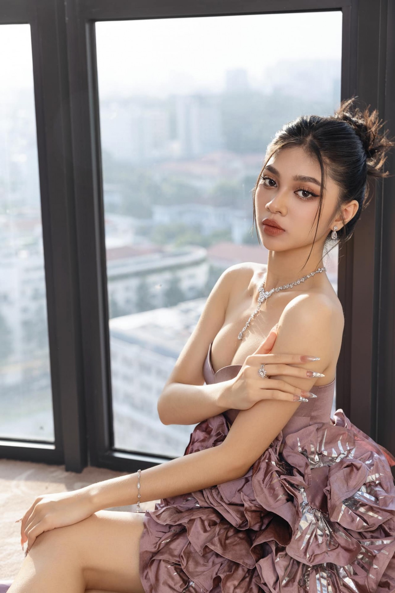 Á hậu Huỳnh Minh Kiên