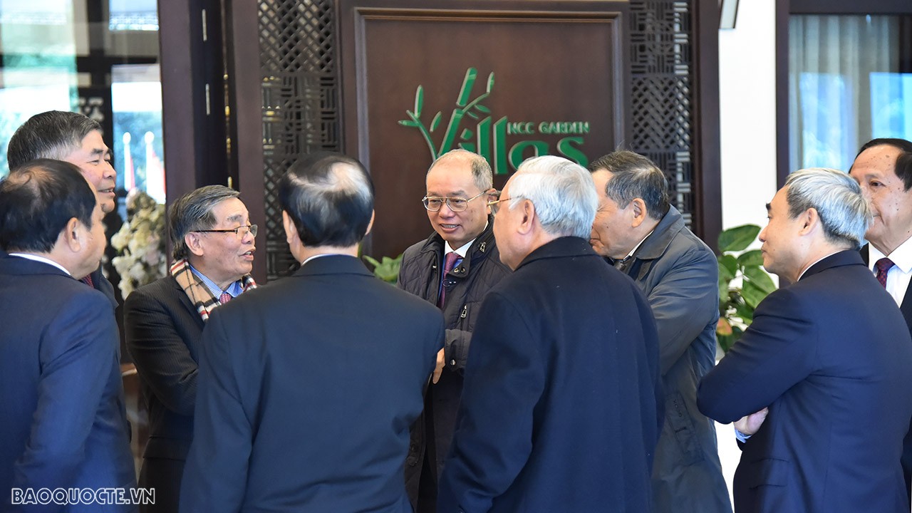 Bộ trưởng Ngoại giao Bùi Thanh Sơn gặp mặt các vị nguyên Lãnh đạo Bộ dịp Xuân Giáp Thìn 2024