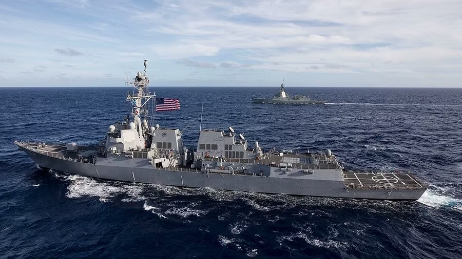 Tàu khu trục Mỹ đi qua eo biển Đài Loan, Trung Quốc nói 'đã xử lý'. (Nguồn: US Navy) Tàu khu trục Mỹ đi qua eo biển Đài Loan, Trung Quốc nói 'đã xử lý'. (Nguồn: US Navy)