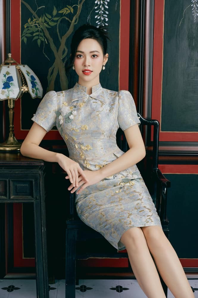 Á hậu Trịnh Thùy Linh