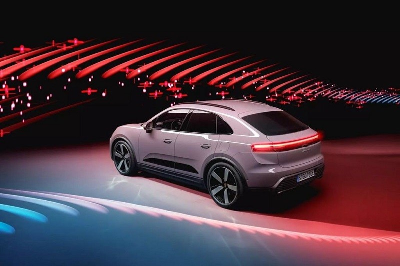 Cận cảnh SUV điện Porsche Macan EV 2024 vừa ra mắt, giá từ 1,93 tỷ đồng