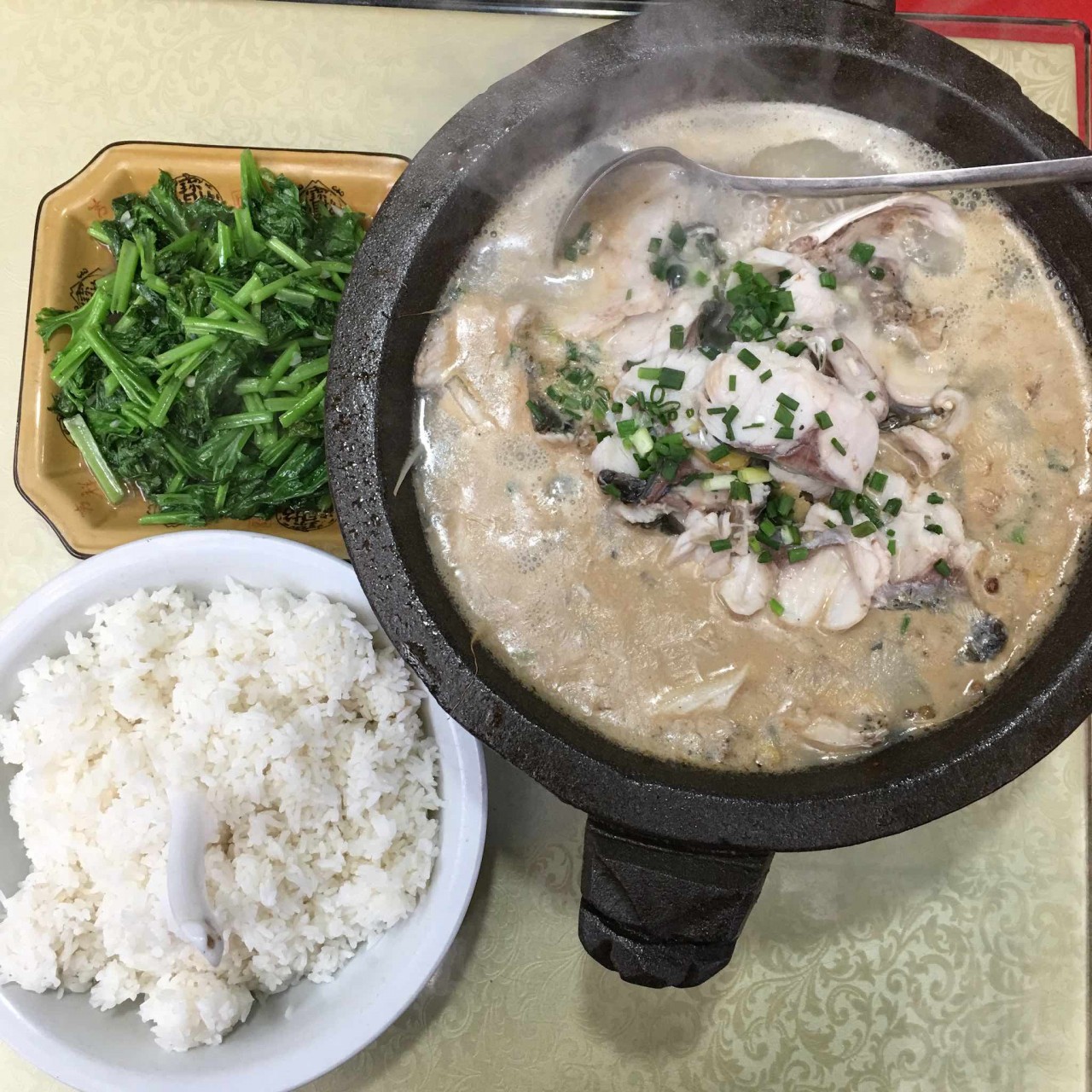 Ẩm thực Hồ Nam - Nét quyến rũ của Phượng Hoàng cổ trấn Ẩm thực tỉnh Hồ Nam - Nét quyến rũ của Phượng Hoàng cổ trấn