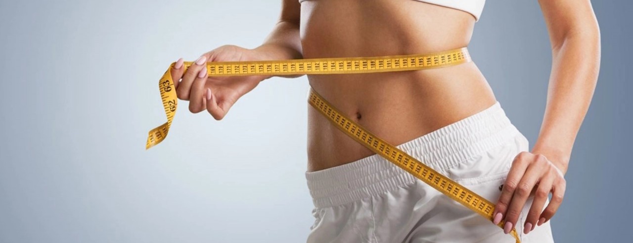 Cần thực hiện chế độ giảm cân, giảm mỡ thừa, tăng cơ an toàn và hiệu quả. (Nguồn: SKĐS)