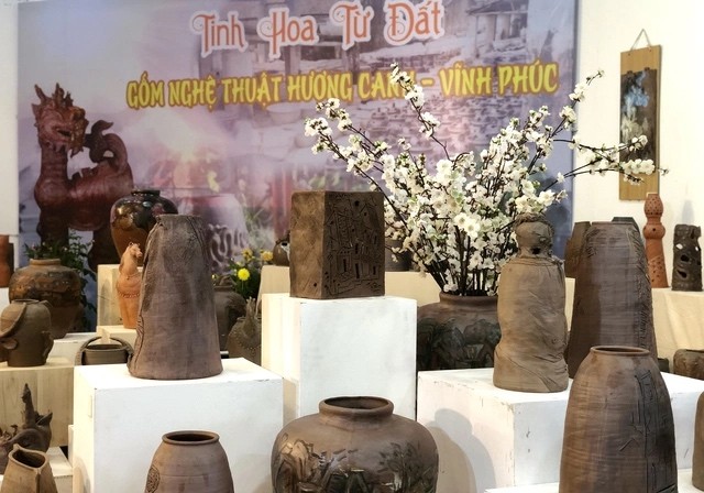 Muôn vàn hoạt động mang đậm bản sắc văn hoá Tết tại Hội Xuân Giáp Thìn 2024