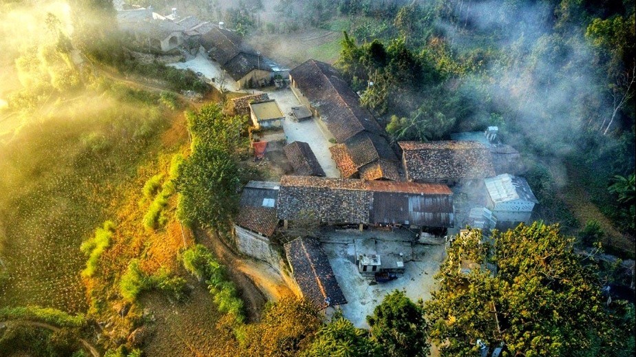 Thèn Pả - ngôi làng Mông bình yên ở cao nguyên đá Hà Giang