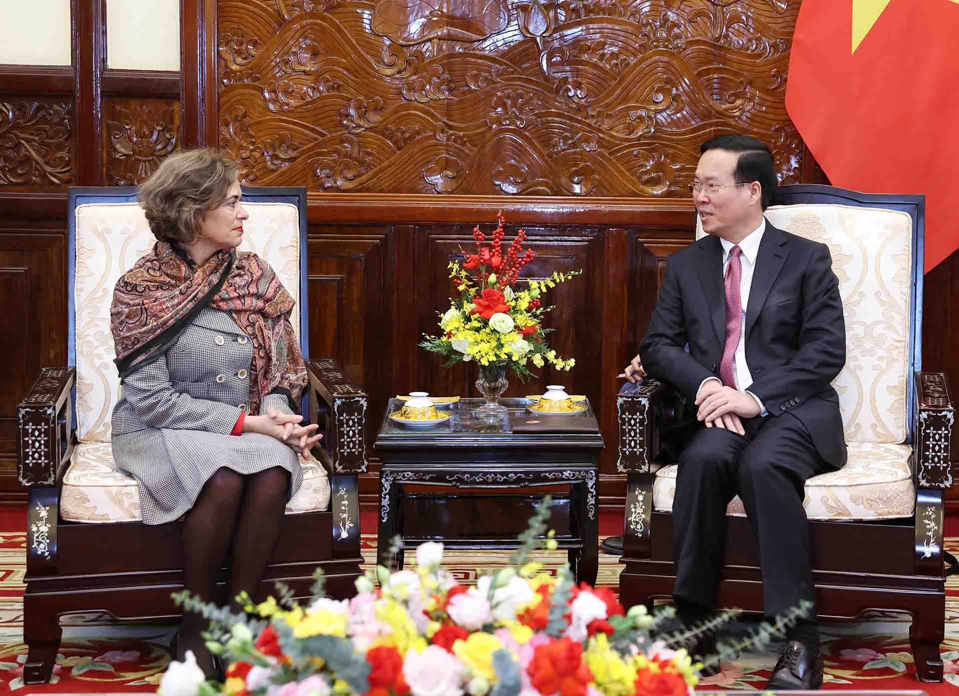 Chủ tịch nước Võ Văn Thưởng tiếp 3 Đại sứ trình Quốc thư Chủ tịch nước Võ Văn Thưởng tiếp 3 Đại sứ trình Quốc thư