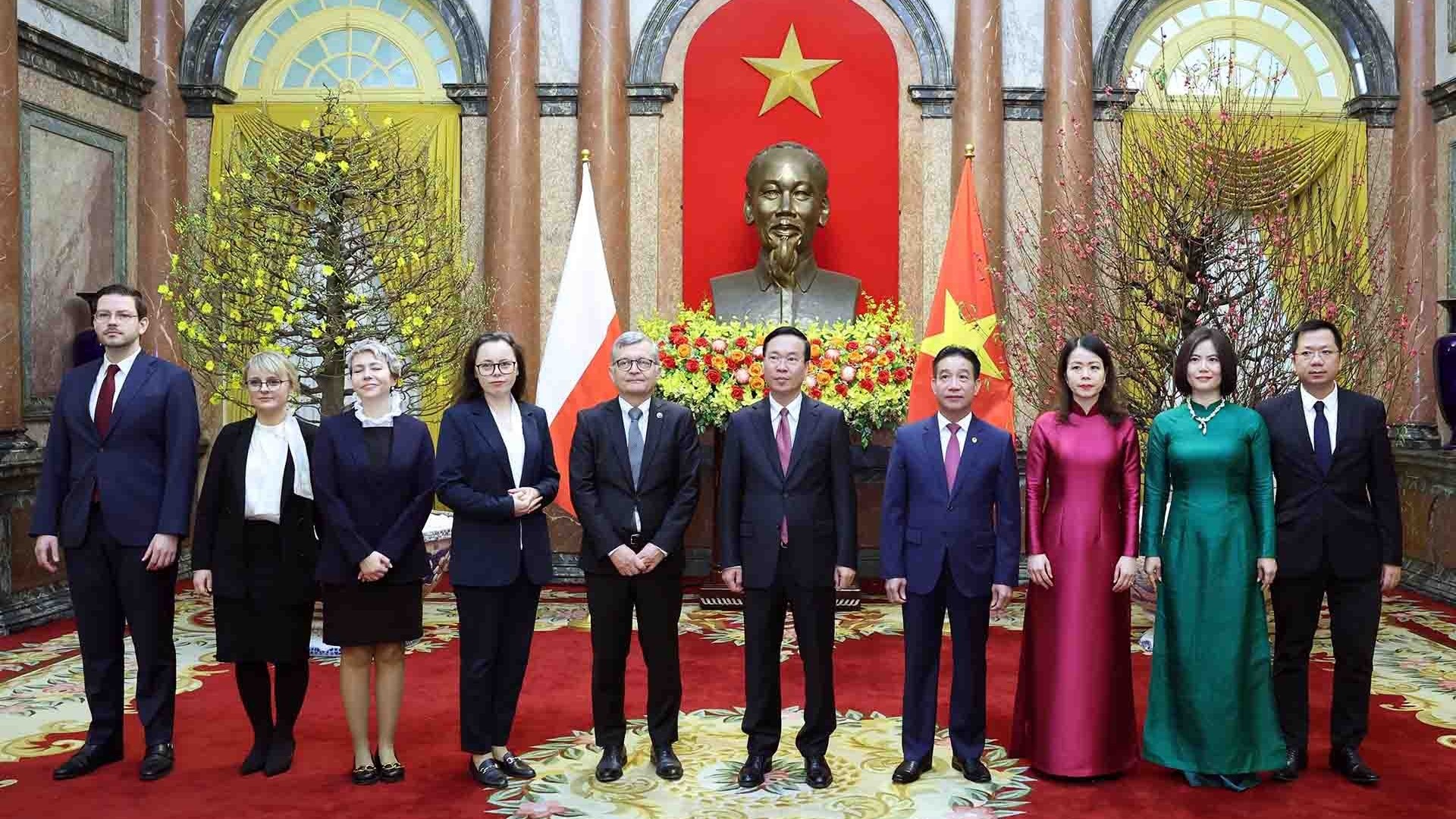 Chủ tịch nước Võ Văn Thưởng tiếp Đại sứ các nước