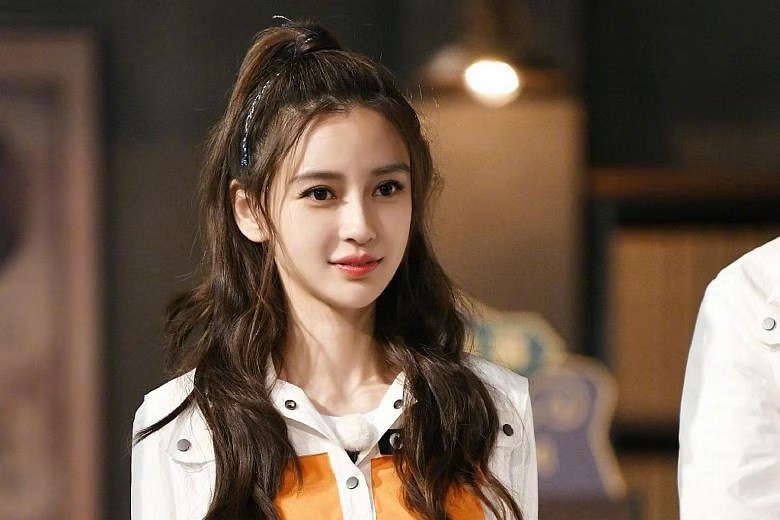 Tài khoản xã hội của Angelababy hoạt động trở lại