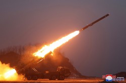 Tiếp tục phóng tên lửa hành trình, Triều Tiên nói 'kiểm tra thế trận phản công nhanh'