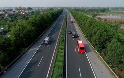 Hướng dẫn tính, nộp phí đường bộ từ ngày 1/2/2024