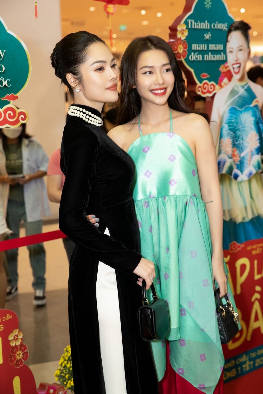 Dương Cẩm Lynh đằm thắm tại Gặp lại chị bầu