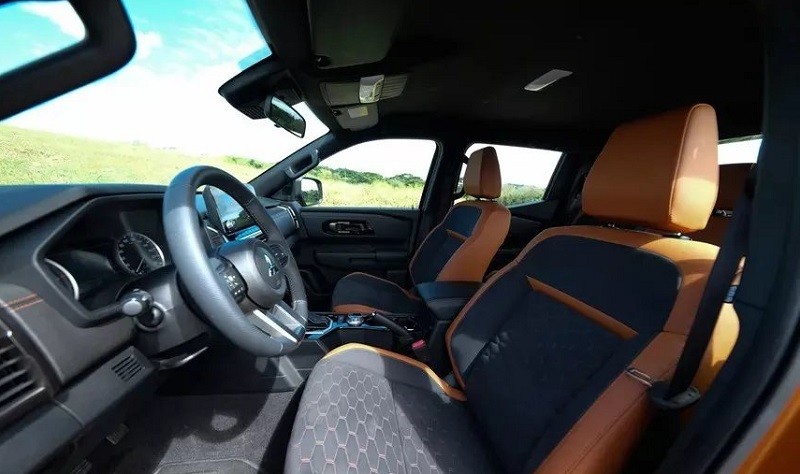 Cận cảnh Mitsubishi Triton 2024 vừa ra mắt tại Philippines, giá từ 495 triệu đồng