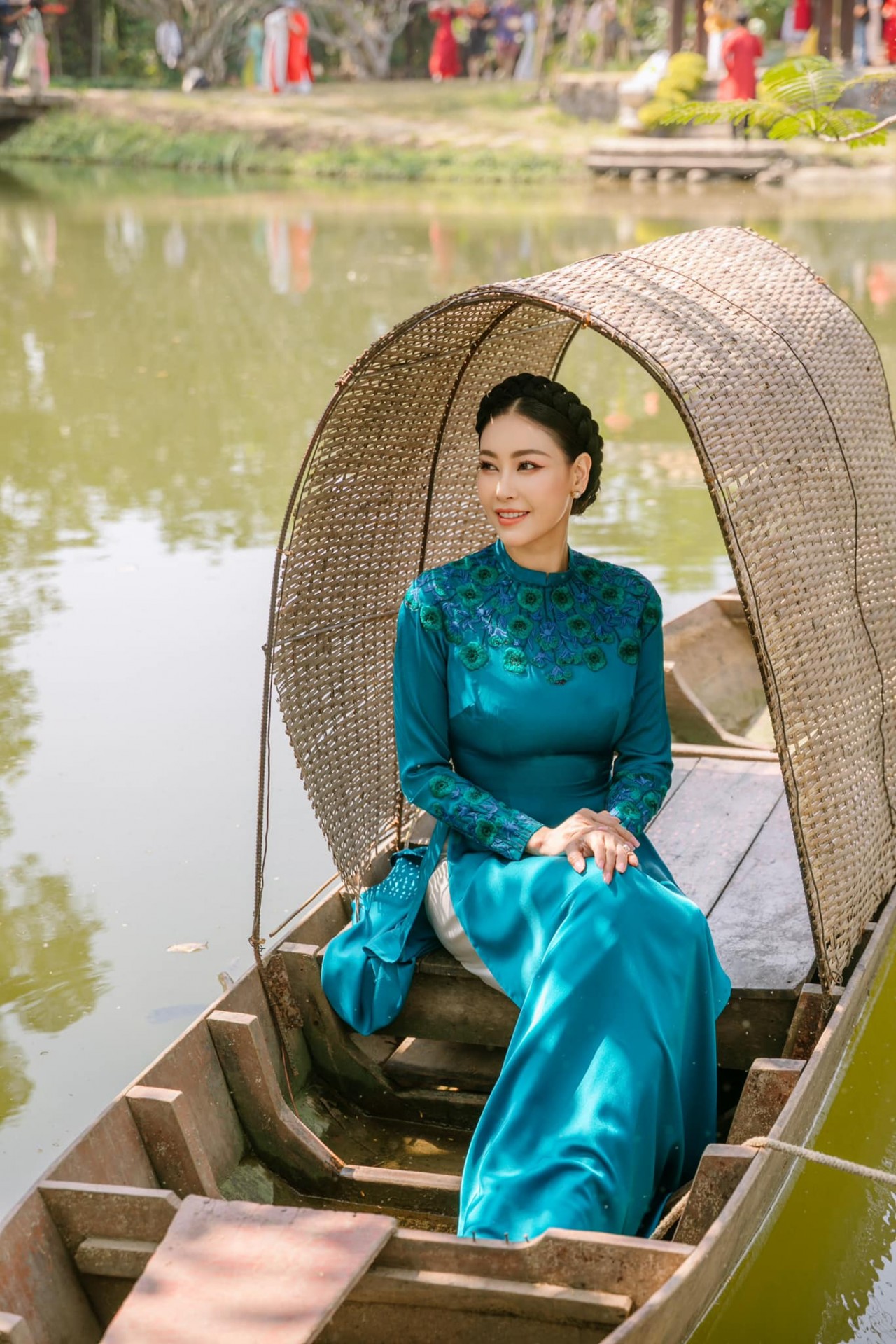 Hoa hậu Hà Kiều Anh Hoa hậu Hà Kiều Anh