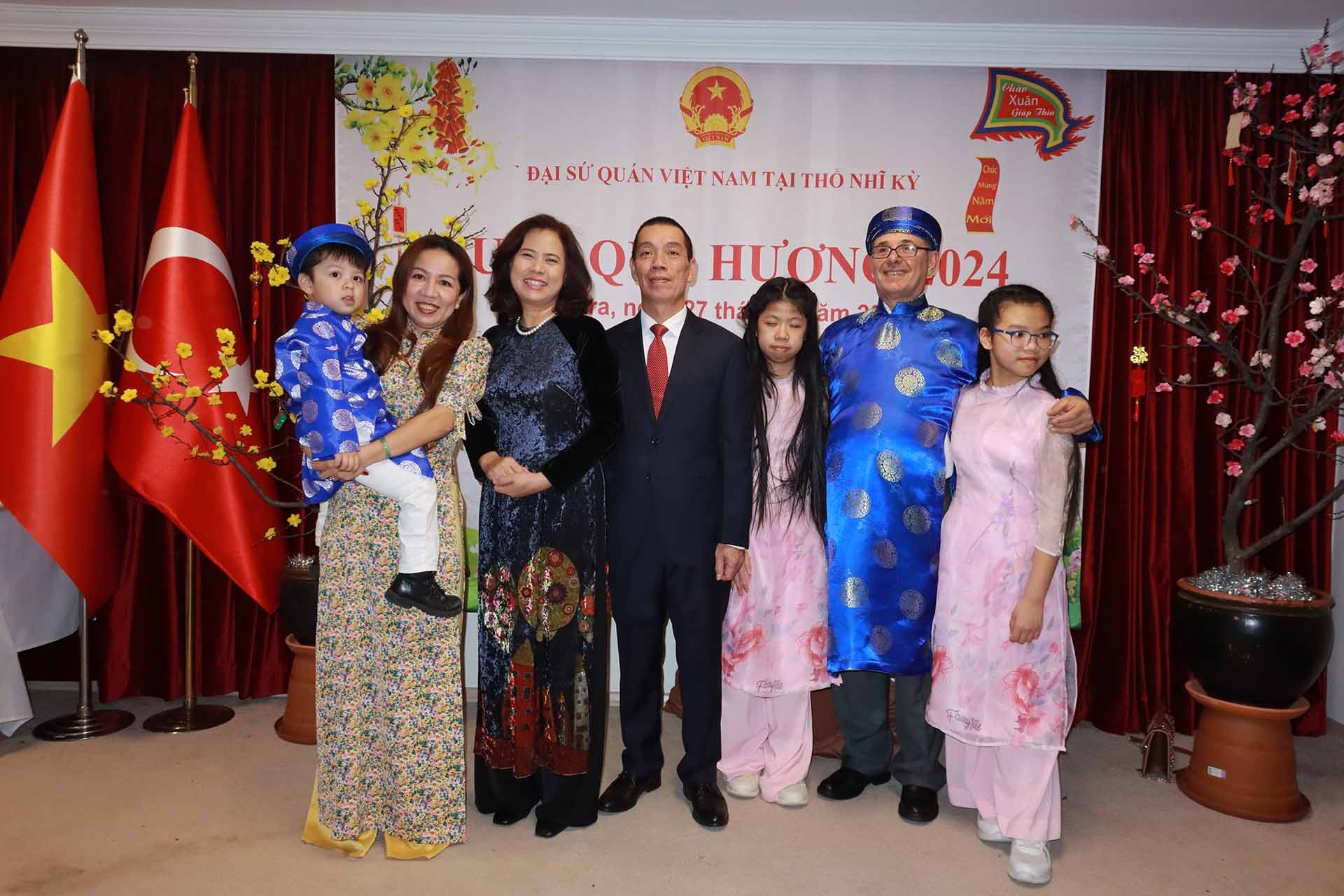 Đậm đà bản sắc dân tộc chương trình Xuân Quê hương tại Thổ Nhĩ Kỳ